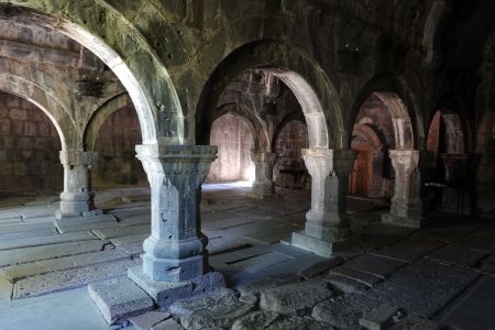 V klášteru Sanahin