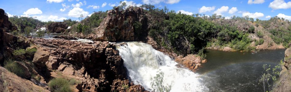 Kvůli opožděnému období dešťů jsme se nedostali k největším vodopádům Kakadu NP Jim Jim Falls. Edith Falls byly důstojnou náhradou.