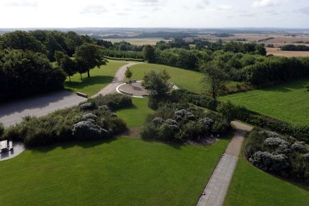 Pohled z rozhledny Ejer Bavnehøj 