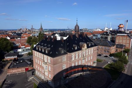 Pohled z Rainbow Panorama nemusí být jenom duhový.
