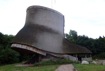 Rozhledna Støvlen ve tvaru boty u  Sønderborgu.