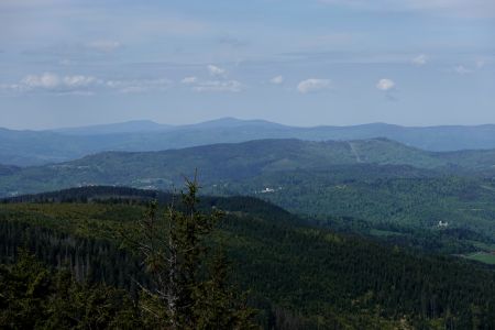 Moravskoslezské Beskydy - uprostřed Lysá hora