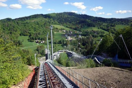 Tady vyrůstal nejlepší skokan na lyžích své doby - Adam Malysz.