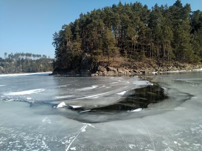 ato trhlina se dala překonat bez problémů.