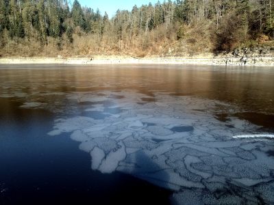 Na tohle se krásně kouká a ještě lépe se po tom jezdí.