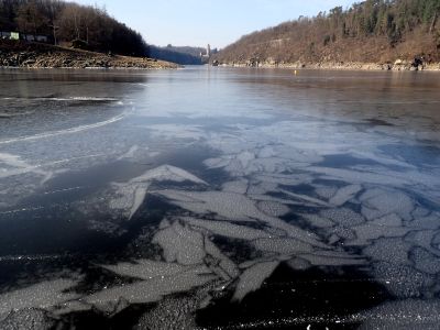 Led na Orlíku opravdu kouzlí.