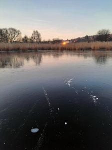 Odlesky zapadajícího slunce