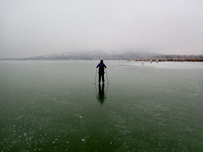 Po nádherném ledu svištíme k Badacsonytomaj.