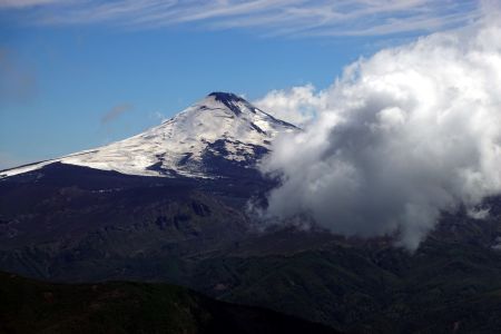 Konečně se objevuje i Villarrica.