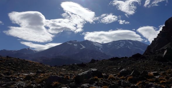 Protisvětlo cestou pod Volcán San José