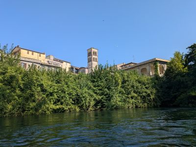 Historické město Rieti z řeky Velino